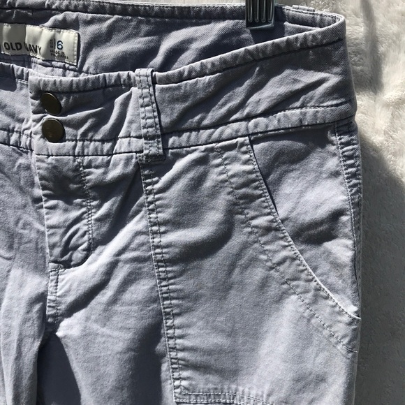 Old Navy Gray khaki capris size 6 - Picture 8 of 8